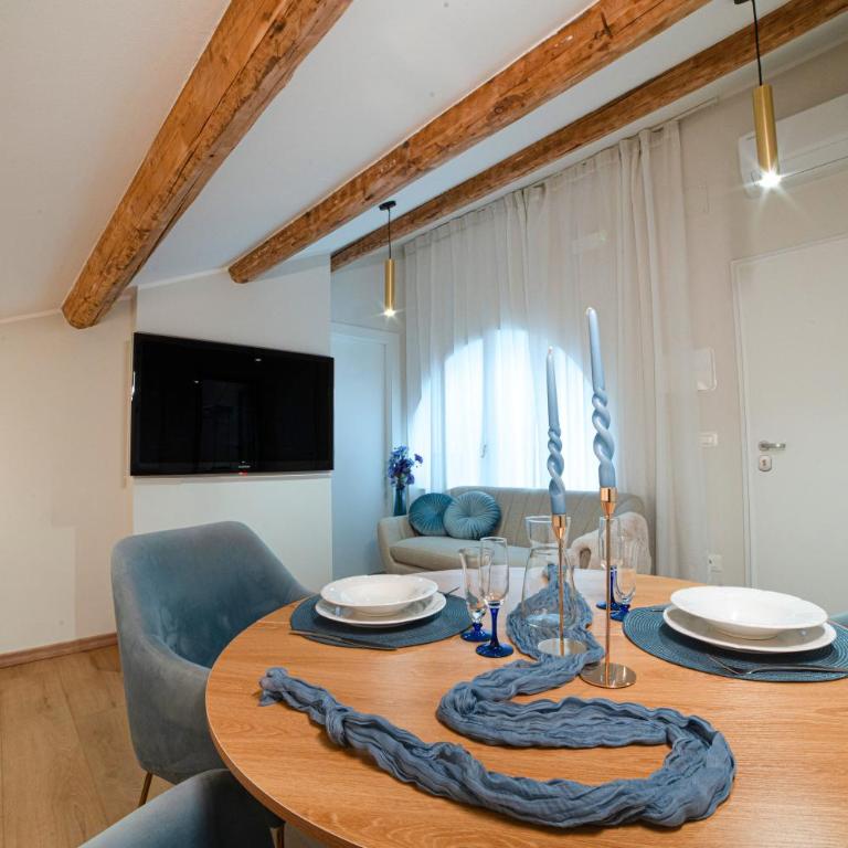 Una Mansarda di Luce nel Centro di Pescara con Parcheggio Privato - Palazzo Carolina - One-Bedroom Apartment - 3