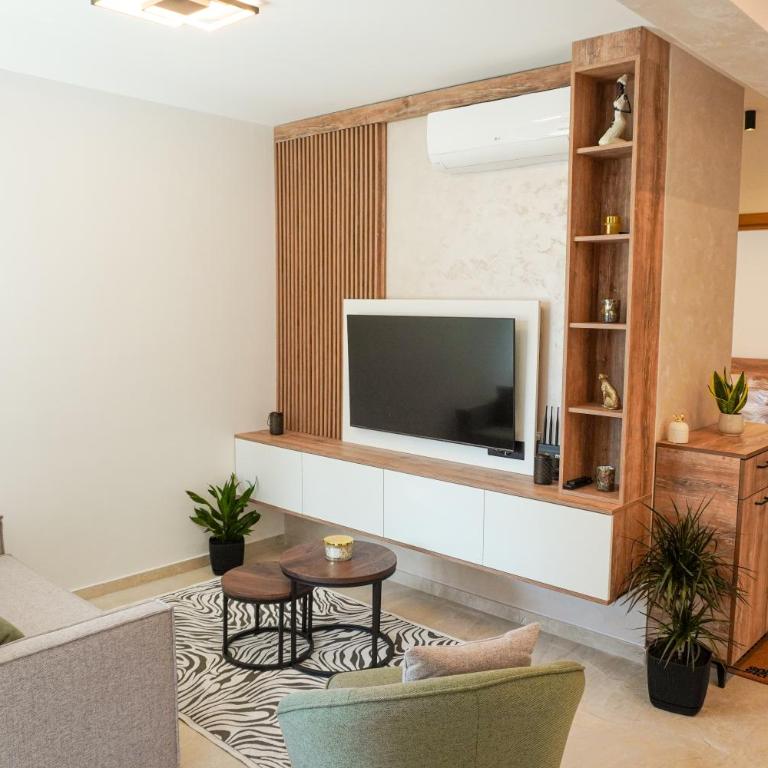 Casa Oliva Tivat - One-Bedroom Apartment - 1
