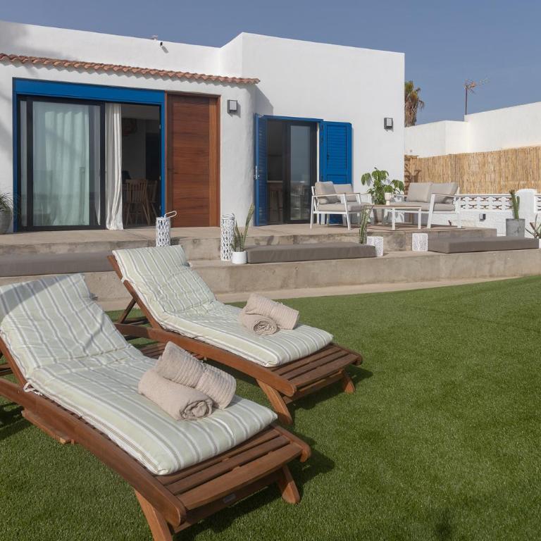 Villa Eden Beachfront Corralejo By Holidays Home - Villa - Beach Front - 5