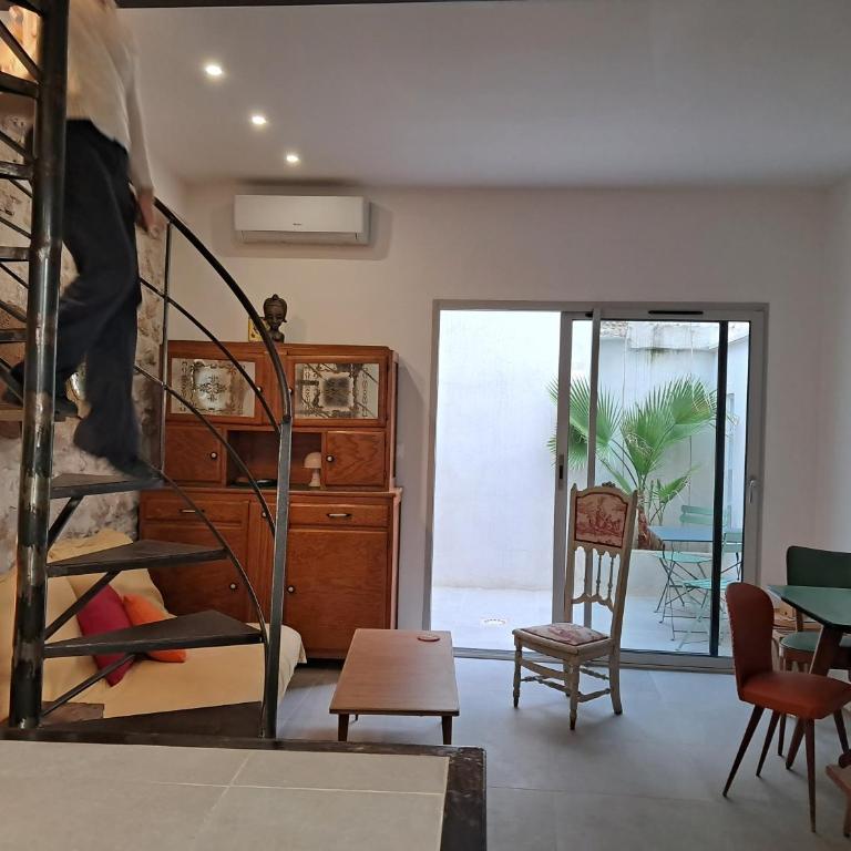 Maison avec cour en plein cœur d'Avignon - Casa con 3 Camere da Letto - 1