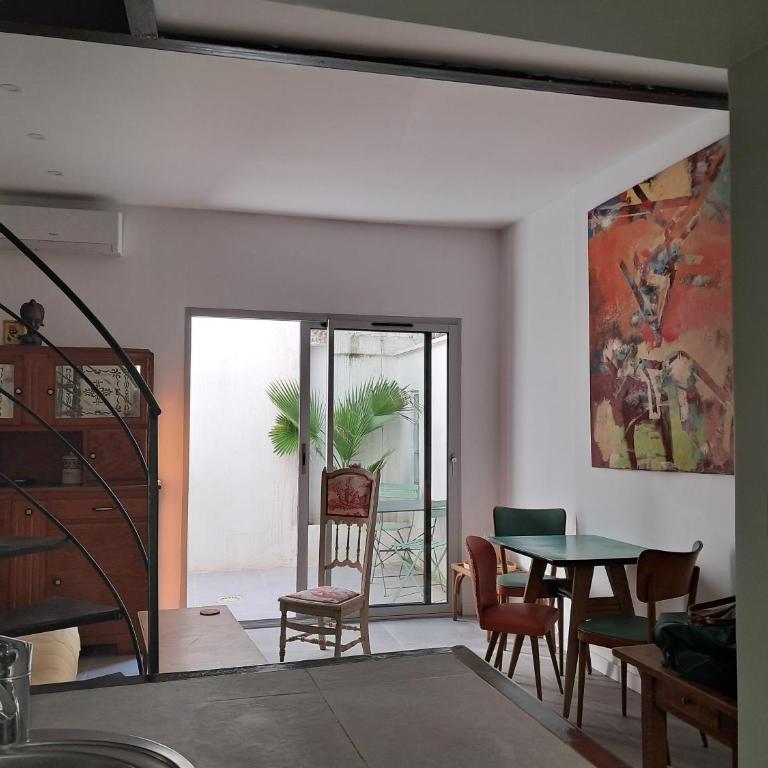 Maison avec cour en plein cœur d'Avignon - Casa con 3 Camere da Letto - 2