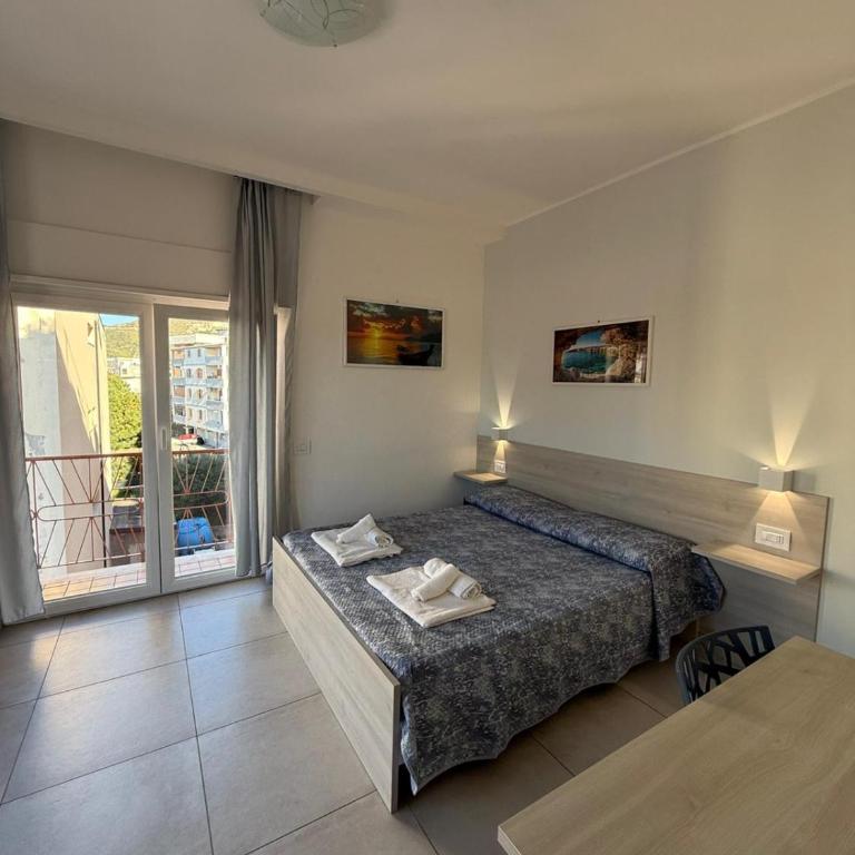 Porta sul Mare - Deluxe Double Room with Balcony and Sea View - 16