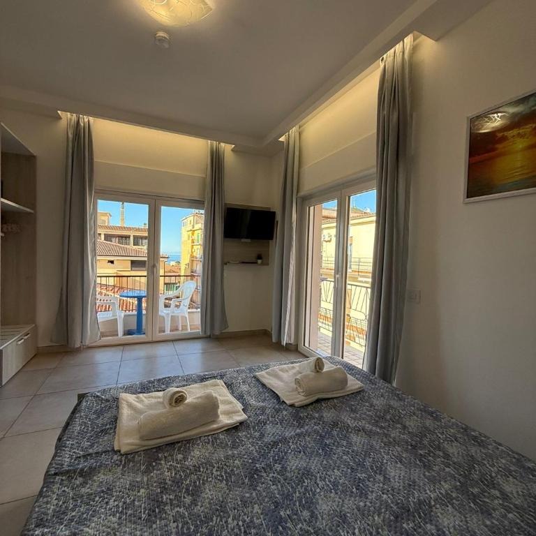Porta sul Mare - Deluxe Double Room with Balcony and Sea View - 6