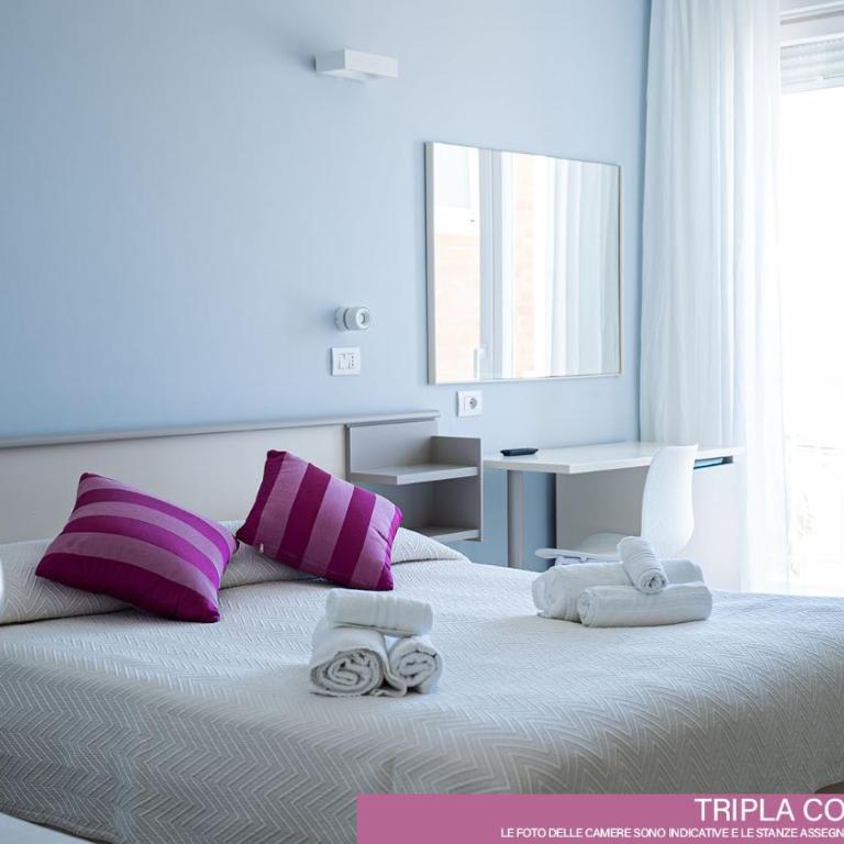 Hotel Olimpo - Camera Tripla con Vista Mare - 4