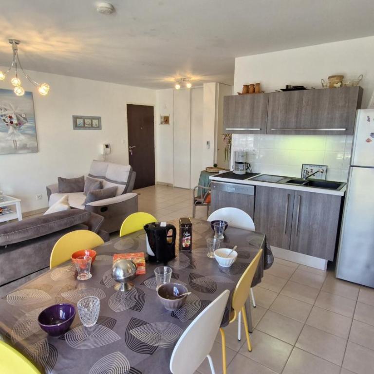 Royan - CHARMANT APPARTEMENT avec balcon - CONFORT et DETENTE garantis ! - Appartamento con 3 Camere da Letto - 8