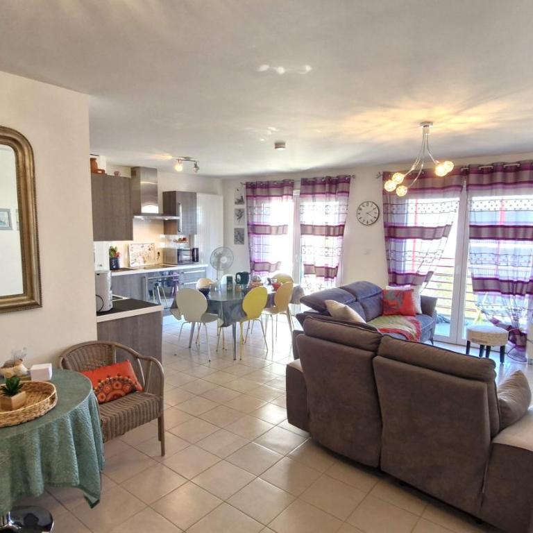 Royan - CHARMANT APPARTEMENT avec balcon - CONFORT et DETENTE garantis ! - Appartamento con 3 Camere da Letto - 2