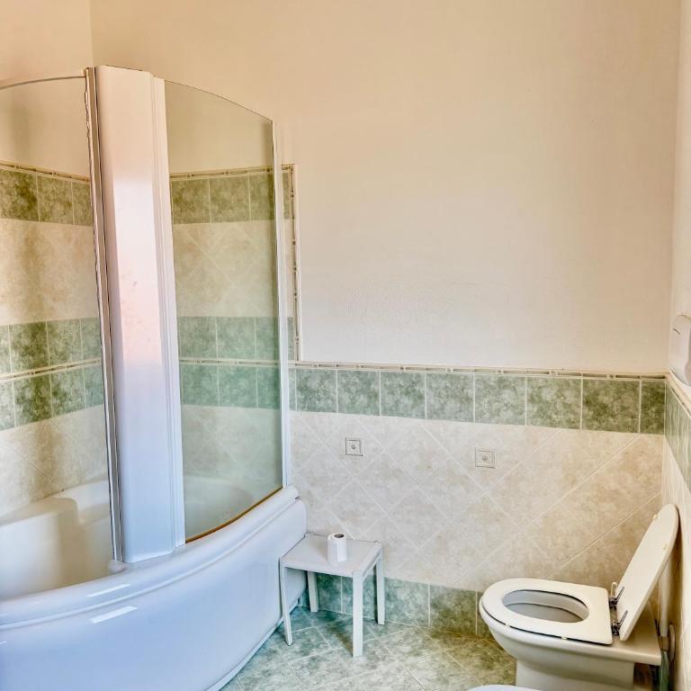 Da Gilda - One-Bedroom Apartment - 10