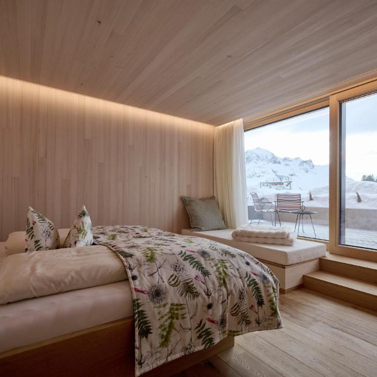Hotel Mohnenfluh - Doppelzimmer mit Balkon - 12
