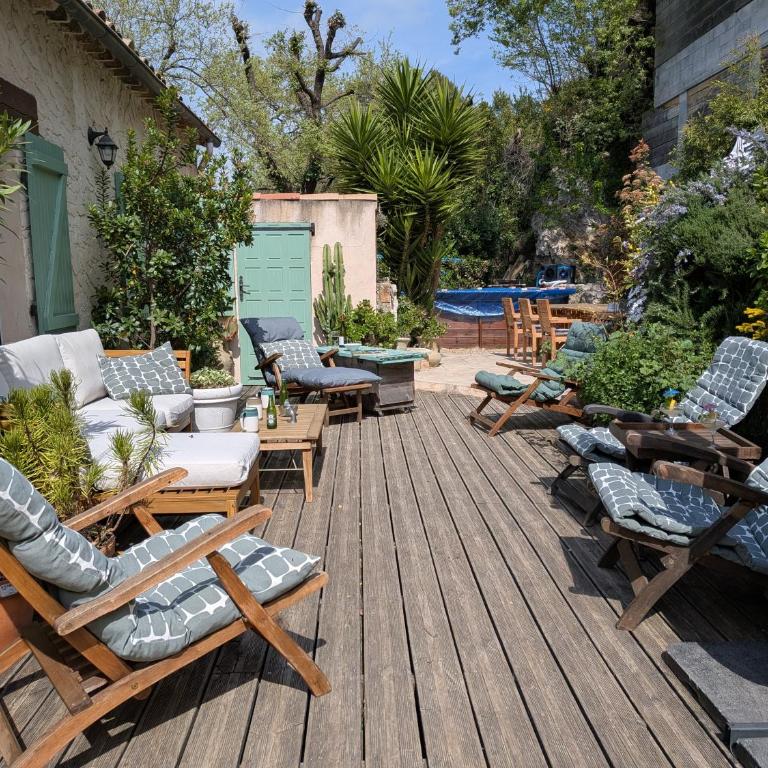 Charmant haut de villa - Maison 3 Chambres - 26