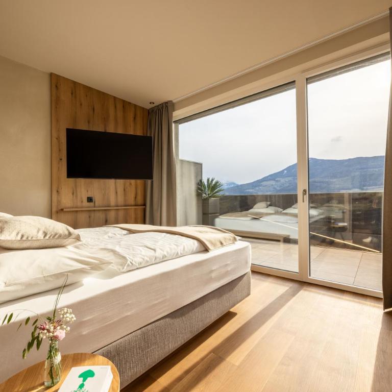 EGGER Apartments & Suites - Deluxe Suite - 7