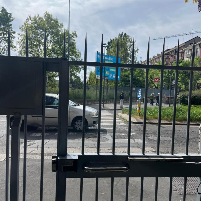 ESCANDAR SUITE Metro GAMBARA 1 min Parking 6euros per day - Appartamento con 1 Camera da Letto - 72
