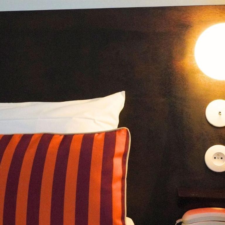 Hôtel Le Moderne - Anciennement Hôtel OursBlanc VictorHugo - Chambre Double - 7