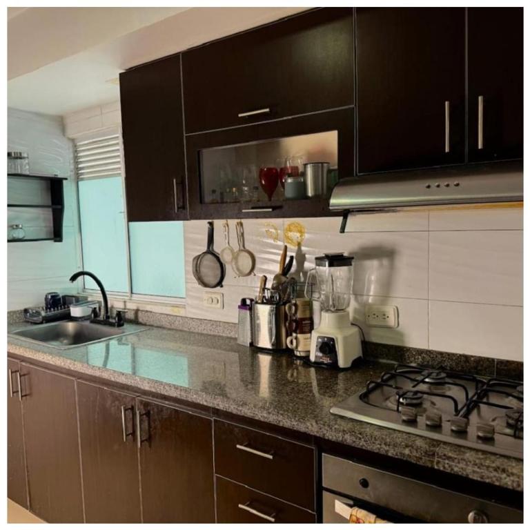 Excelente Apartamento en Centro Histórico - Three-Bedroom Apartment - 8