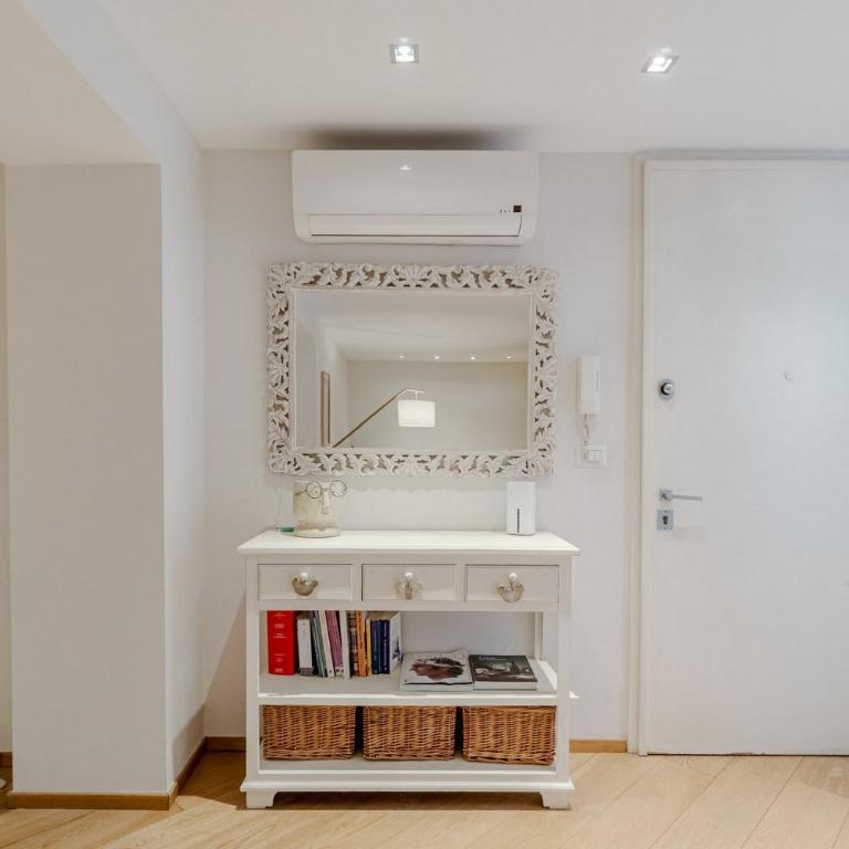 GuestHost - Quadrilatero Chic Apartment - Two-Bedroom Apartment - 13