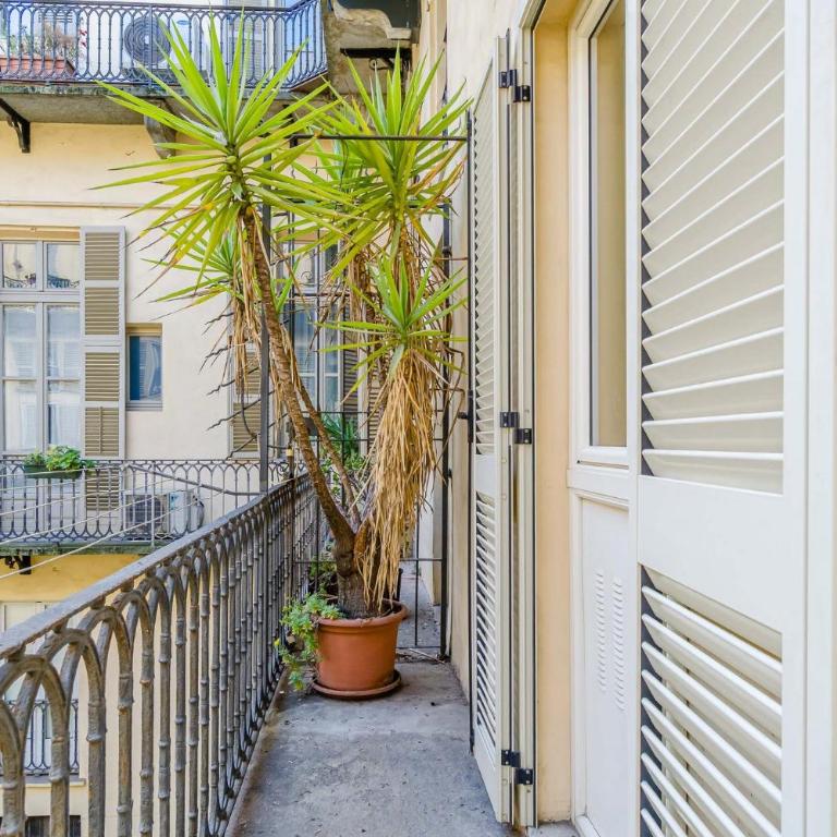 GuestHost - Quadrilatero Chic Apartment - Two-Bedroom Apartment - 33