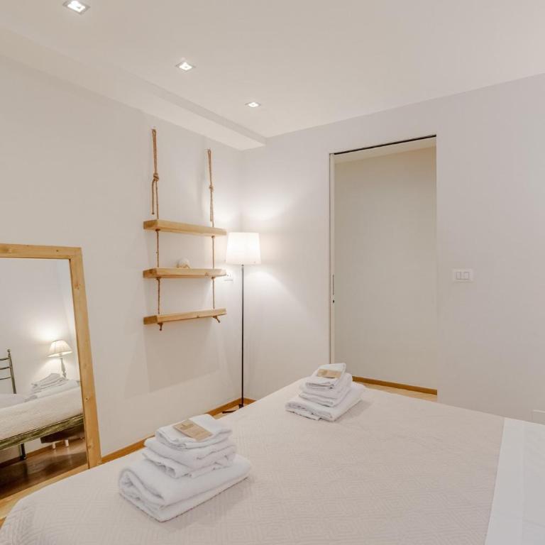 GuestHost - Quadrilatero Chic Apartment - Two-Bedroom Apartment - 22