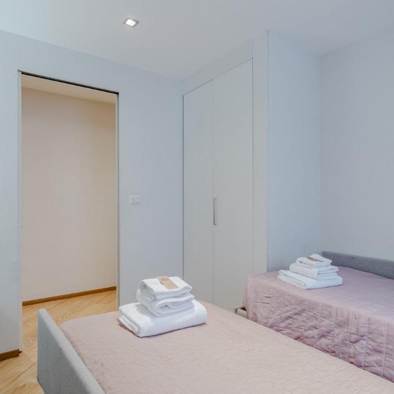 GuestHost - Quadrilatero Chic Apartment - Two-Bedroom Apartment - 24