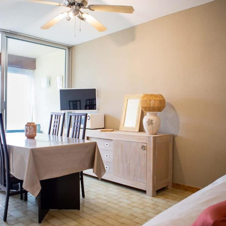 T2 lumineux 5 pers, proche plage, parking privé - Apartamento - 8