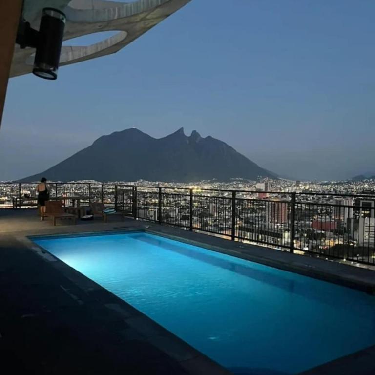 Suite céntrica con Piscina, Gym y Cowork - Two-Bedroom Apartment - 1
