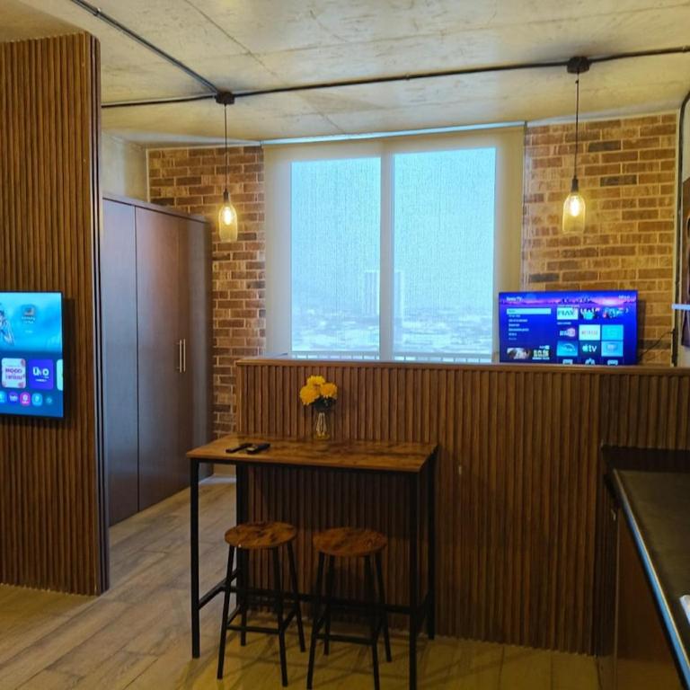 Suite céntrica con Piscina, Gym y Cowork - Two-Bedroom Apartment - 13