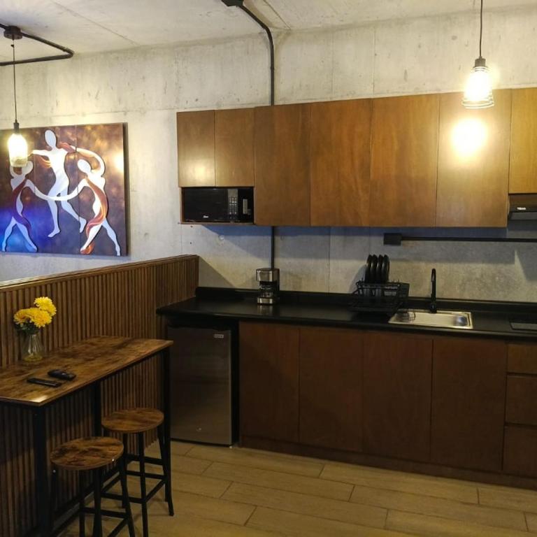 Suite céntrica con Piscina, Gym y Cowork - Two-Bedroom Apartment - 19