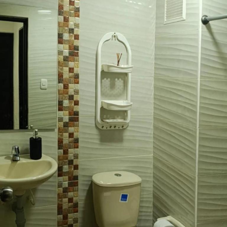 Apartamento en el Rodadero, a cinco minutos caminando de la playa - Apartamento - 9