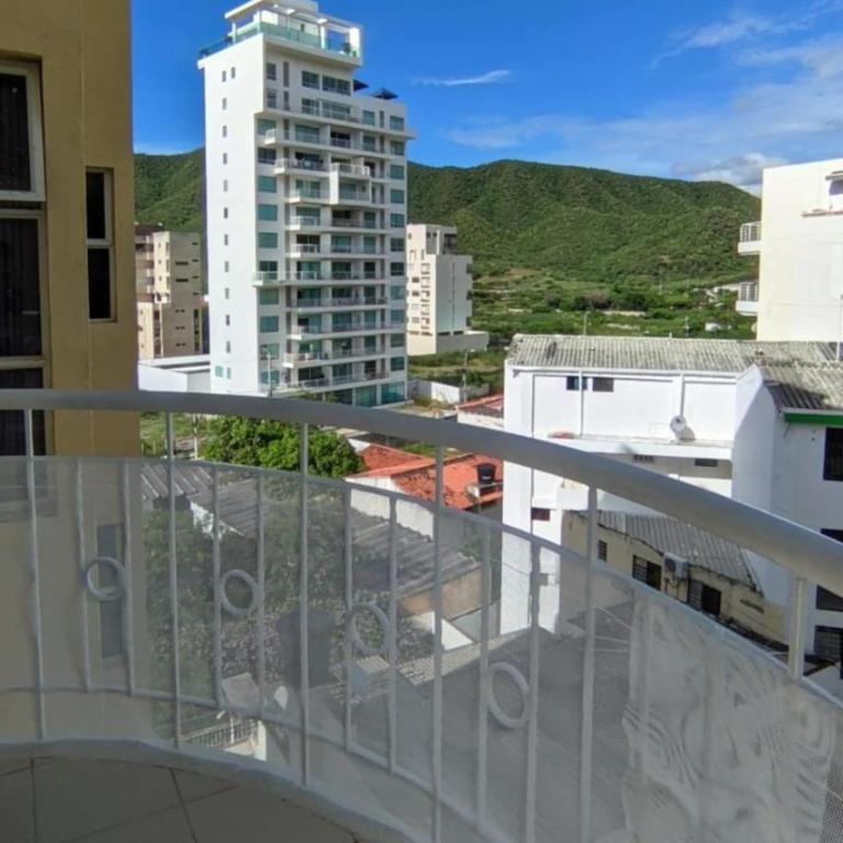 Apartamento en el Rodadero, a cinco minutos caminando de la playa - Apartamento - 11