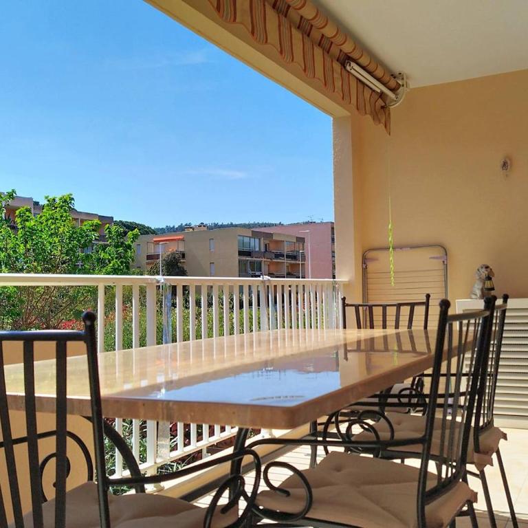 T3 68m², 4*, climatisé avec loggia, proche mer et commerces – Bormes-les-Mimosas - FR-1-610-14 - Appartement (4 Adultes) - 13