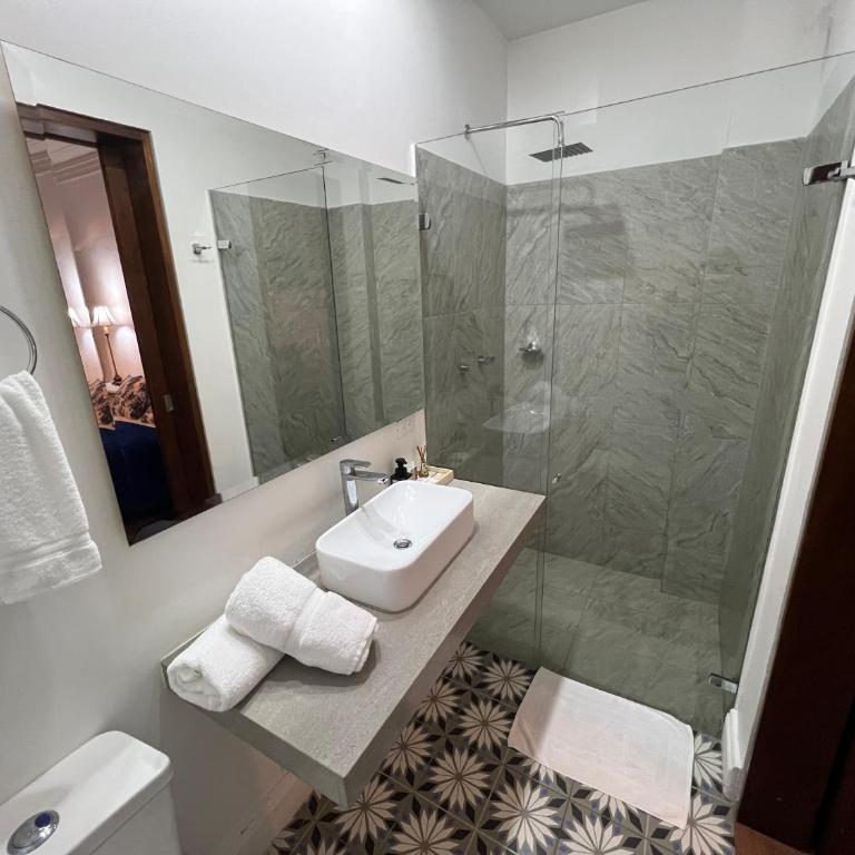 Leclerc Hotel Boutique Cali Granada - Habitación Doble - 6