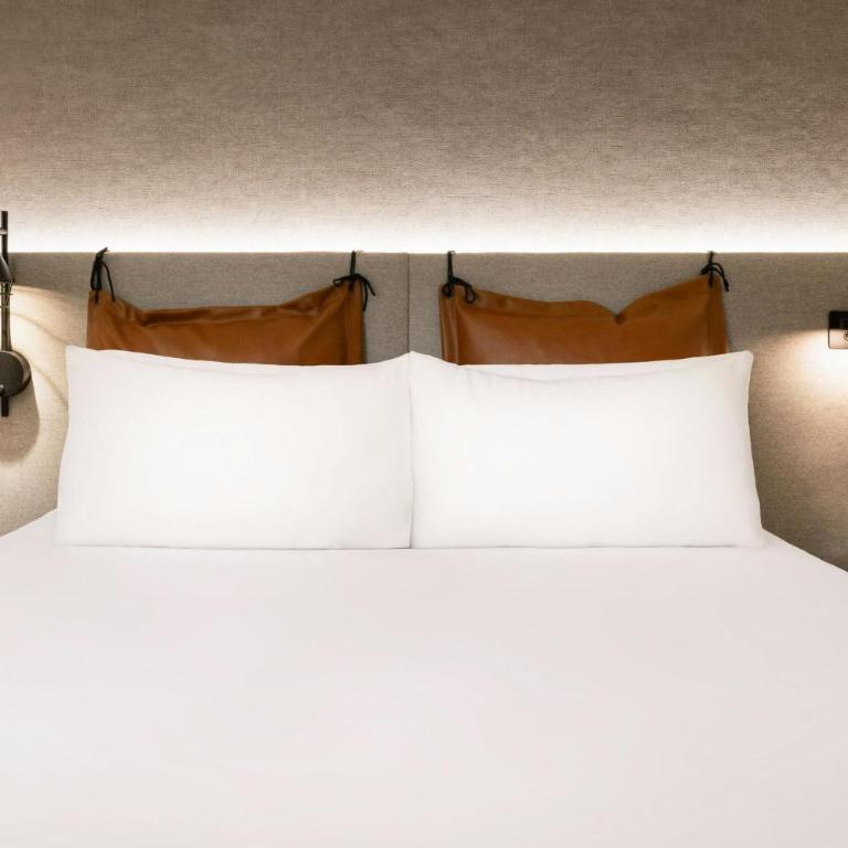 Moxy Paris La Villette - Chambre Lit Queen-Size Suprême avec Balcon - 6