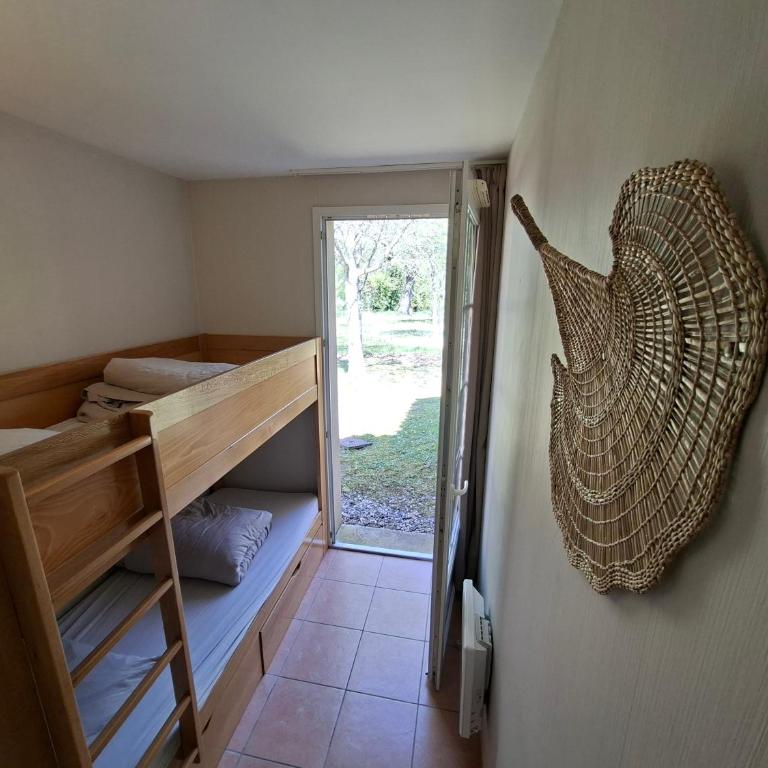Maison 3 chambres - 6-8 personnes - piscine chauffée - jacuzzi - internet - parking - Idéal familles & pros - Casa Vacacional de 3 dormitorios - 17
