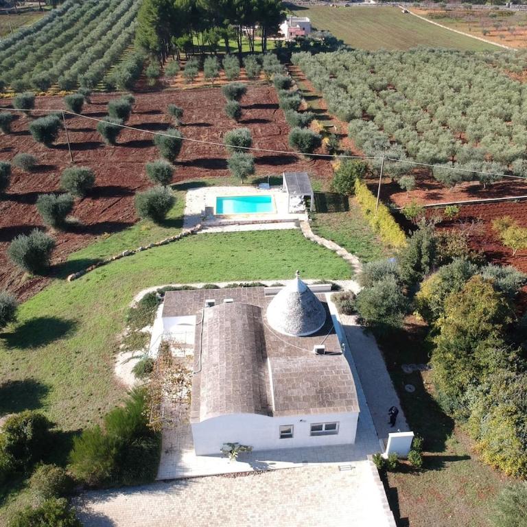 Stunning hilltop Trullo with pool and large garden - Two-Bedroom House - 11