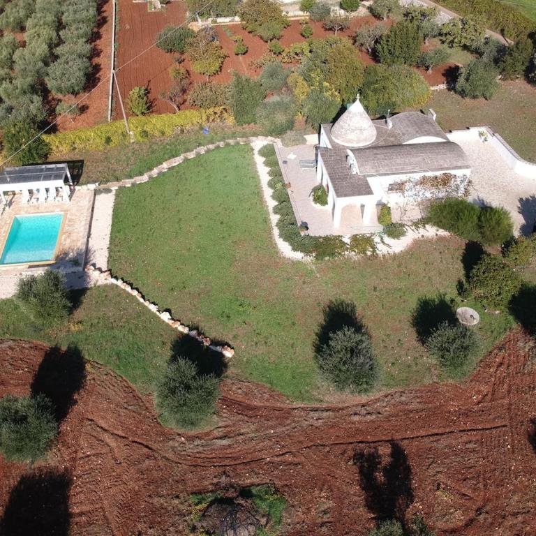 Stunning hilltop Trullo with pool and large garden - Two-Bedroom House - 2