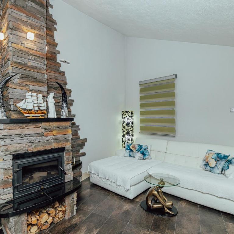 Adriatic Bastion Residence - Three-Bedroom Deluxe Apartment - 2