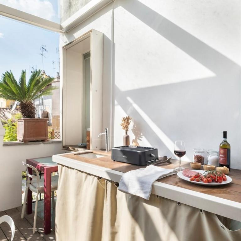 Elegant Terrace Apartment Piazza Navona - Appartamento con 1 Camera da Letto - 13