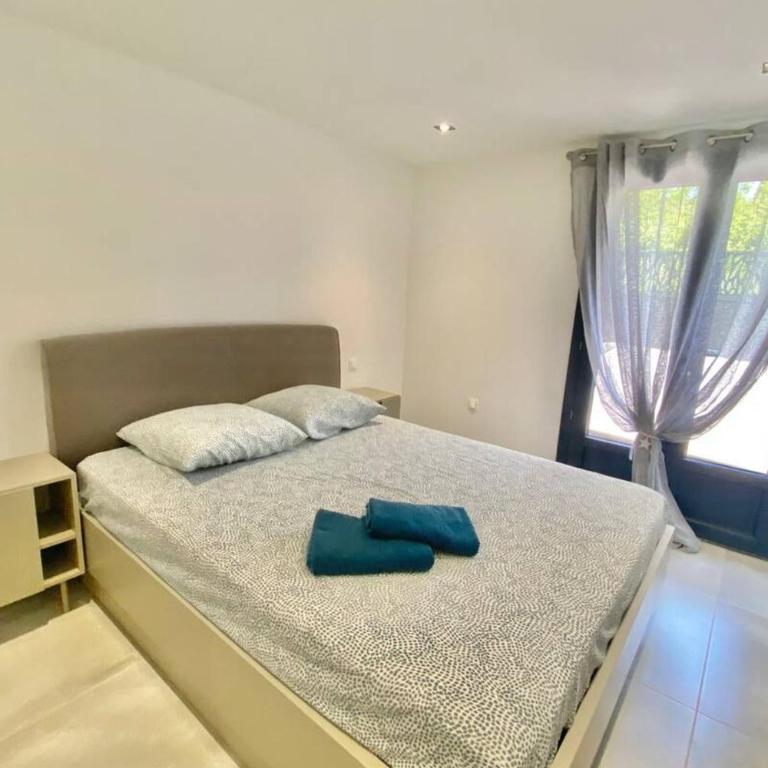 Appartement pour 4 avec jardin et jacuzzi - Appartement - 6