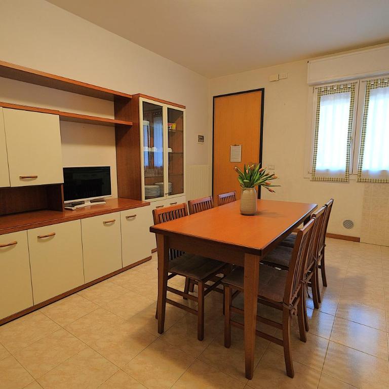 Trilocale piano terra con doppi servizi Piazza Aurora 100m dal mare - Family Apartment - Two-Bedroom Apartment - 12