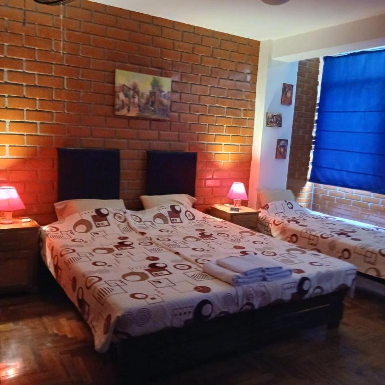 Miraflores Centre - Habitación Doble Grande - 1 o 2 camas - 17