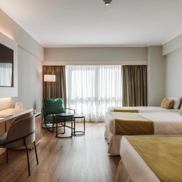 Pestana Buenos Aires - Habitación Superior con dos camas individuales y vistas a la avenida - 1