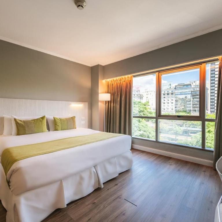 Pestana Buenos Aires - Habitación estándar con vistas a la avenida y cama grande - 1