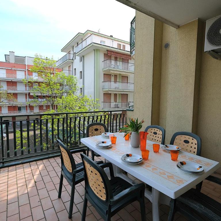 Bilocale con grande terrazza Piazza Aurora - Appartamento con 1 Camera da Letto - 3