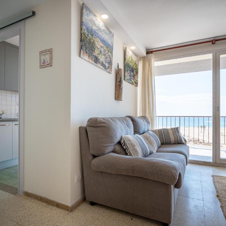 AT111 Vistas frontales a la playa la Paella - Apartamento de 3 dormitorios - 13