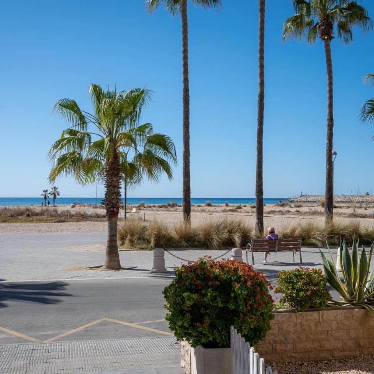 AT111 Vistas frontales a la playa la Paella - Apartamento de 3 dormitorios - 37