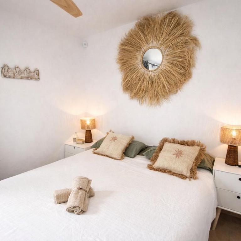 Corralejo Holiday Rentals - Apartamento de 2 dormitorios con terraza - 3