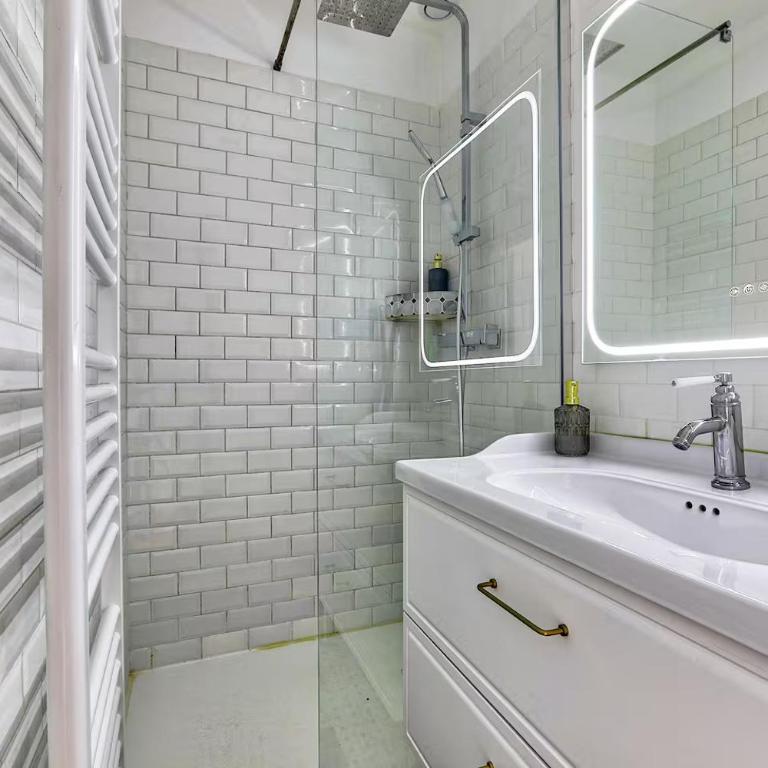 Modern and Calm 2 Bedroom Appartment T3 - Appartamento - 9