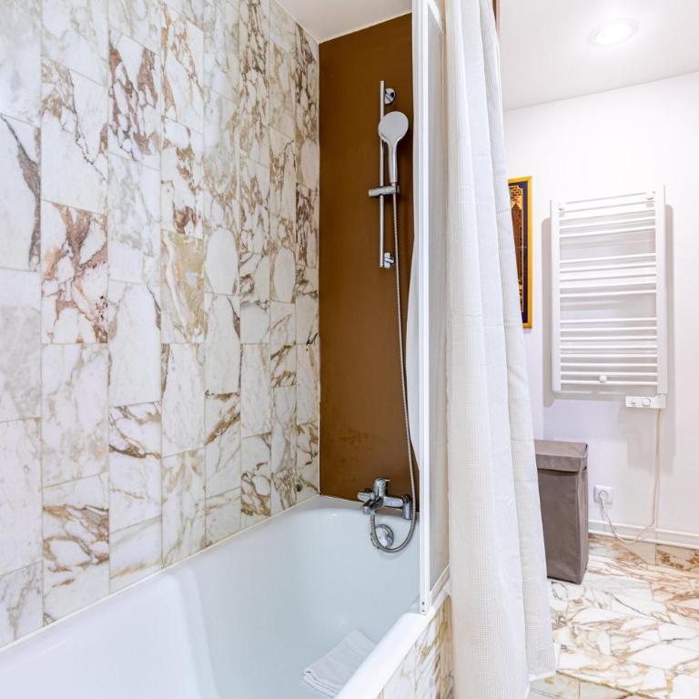 GuestReady - Bright Stay in the heart of Paris - One-Bedroom Apartment - 13