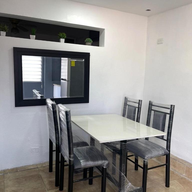 Departamento a 1 cuadra de Gonzalitos cercano a hospitales - One-Bedroom Apartment - 3