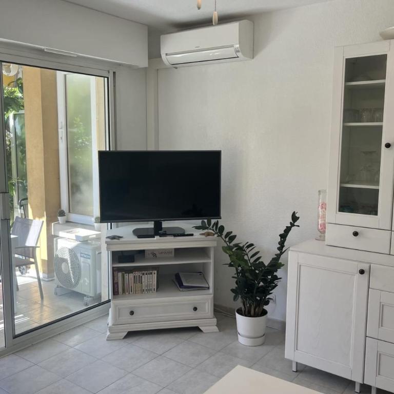 Garden studio 150 m from the beach - Appartamento - 1