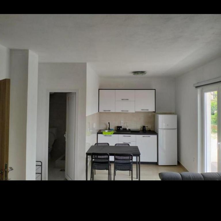 Apartmani lux - Two-Bedroom Apartment - 9