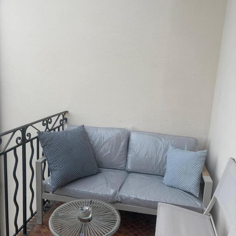 Grand Appt 6P climatisé dans villa avec piscine - 8 kms de Cannes - Appartement 2 Chambres - 34